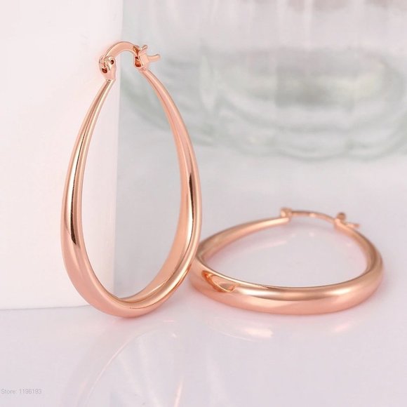 NEW 18K Rose Gold 1.5'' Oval Hoop Earrings - Picture 6 of 9